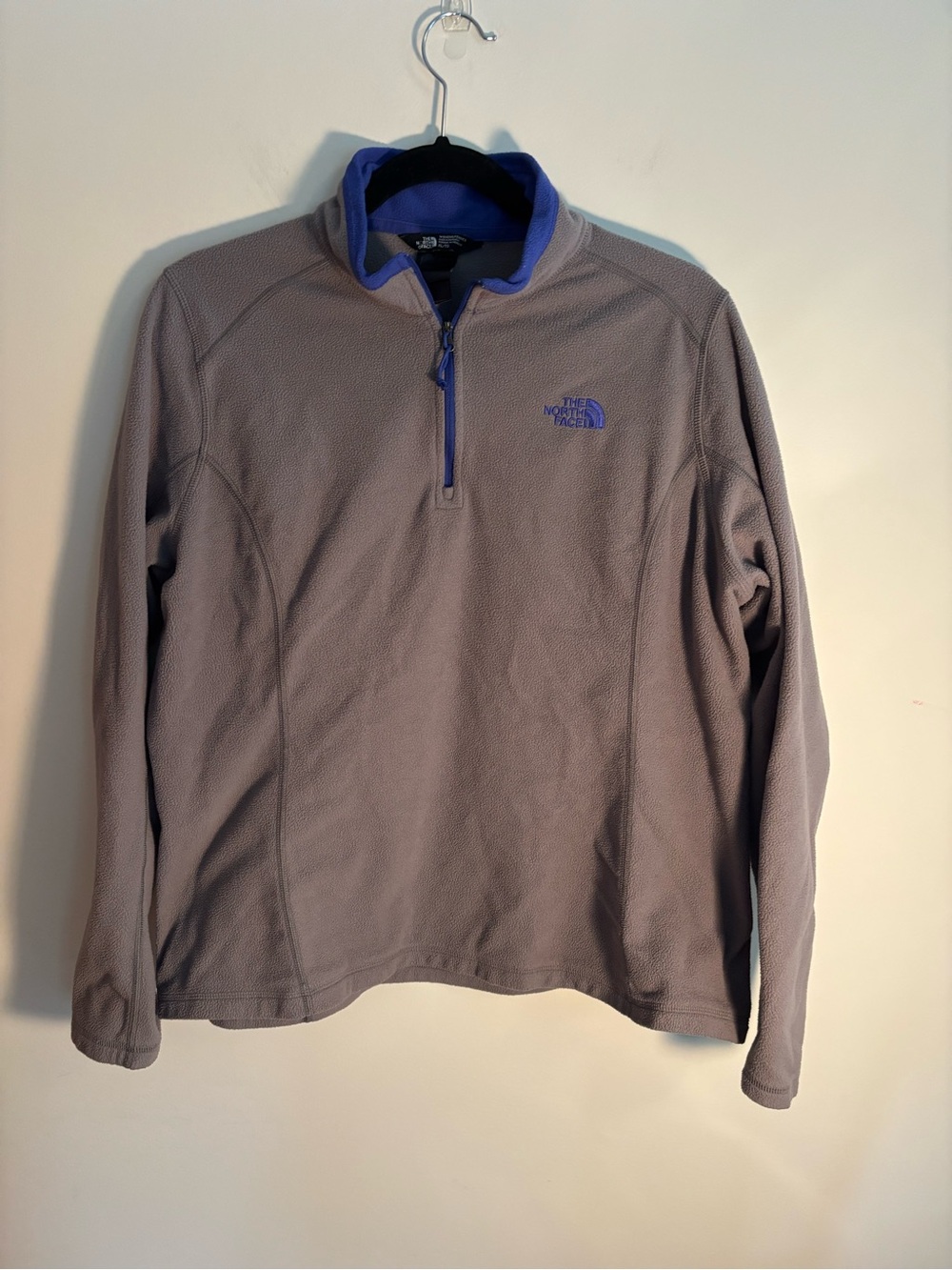 North Face Women’s Longsleeve Gray Quarter-Zip Fleece with Blue Trim